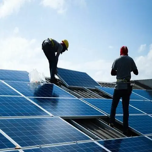 solar panel installer